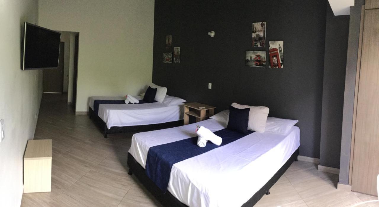 Apartahotel Avanti Медельин Экстерьер фото