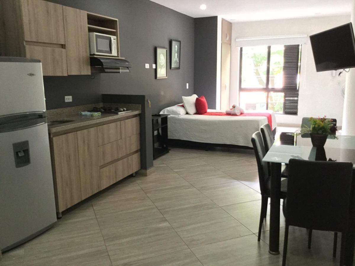 Apartahotel Avanti Медельин Экстерьер фото