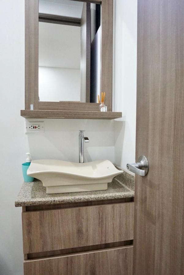 Apartahotel Avanti Медельин Экстерьер фото